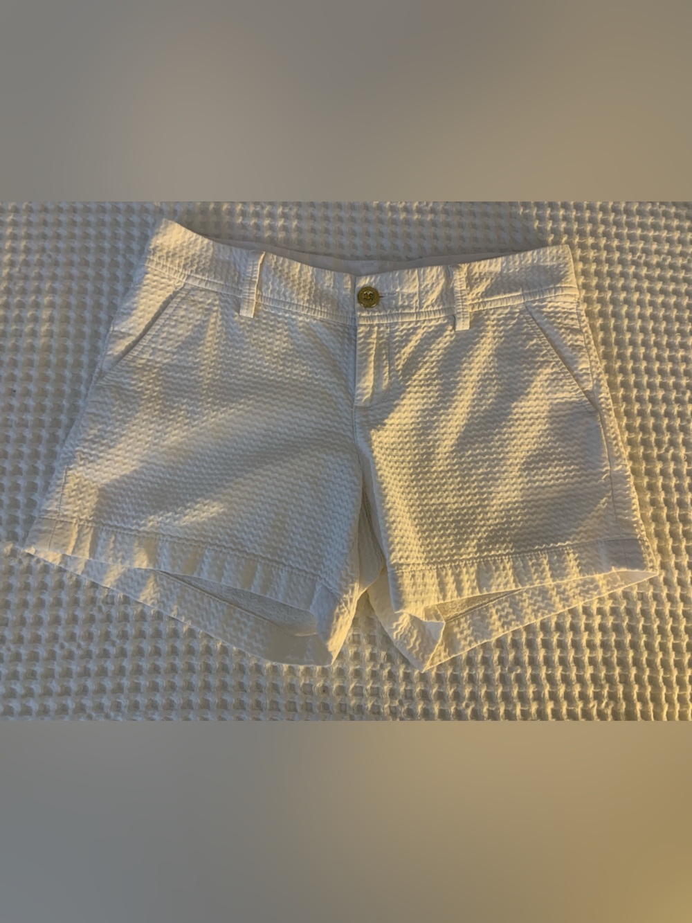 EUC Lilly Pulitzer white Callahan shorts size 6